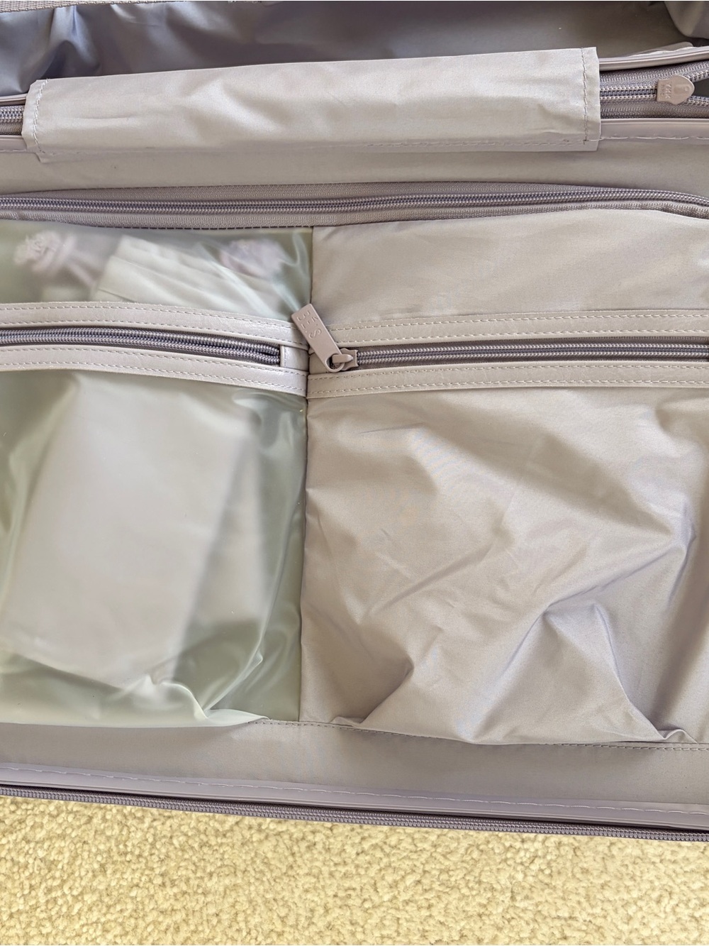 BÉIS Lavender International small Carry-On Spinner Suitcase - Picture 4 of 8